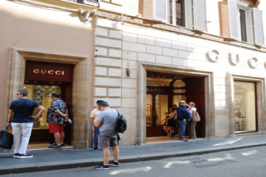 BE gjobit Gucci-n me 119.6 milionë euro