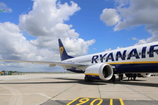 Ryanair, fluturime nga Shqipëria, destinacione të reja, Europë, Itali, Gjermani, Alghero, Baden-Baden, Birmingham, Bratislava, Dublin, Eindhoven, Gdansk, Genoa, Liverpool, Malta, Memmingen, Milan, Naples, Parma, Pescara, Poznań, Trieste, Turin, Verona, industria ajrore, tregu i fluturimeve, Tirana International Airport, Wizz Air, pasagjerë, Aeroporti i Rinasit, turizëm, operator me kosto të ulët, Shqipëri