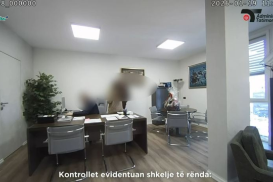 Tatimet godasin agjencitë imobiliare, zbulohet evazion dhe punëtore të padeklaruar