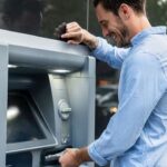 Depozitimet cash në ATM dyfishohen në 2025