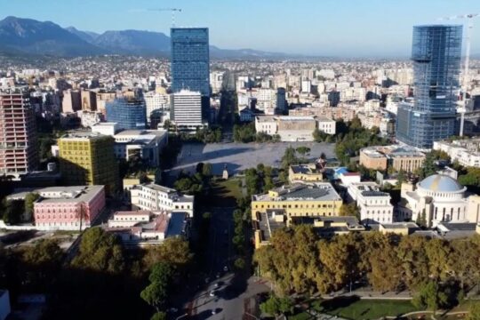 "Ftohje" e ndërtimit në Tiranë, bien të ardhurat e bashkisë