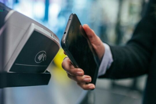 Rriten llogaritë bankare në Shqipëri, një e treta rezultojnë bosh
